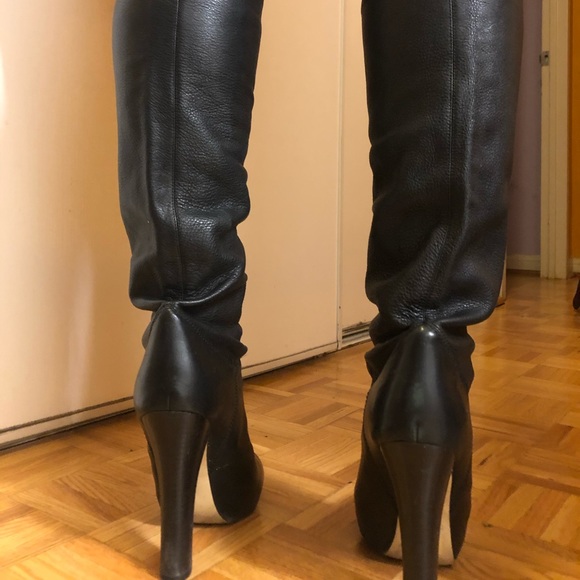 Basic black leather mid high Aldo boots - Picture 4 of 4